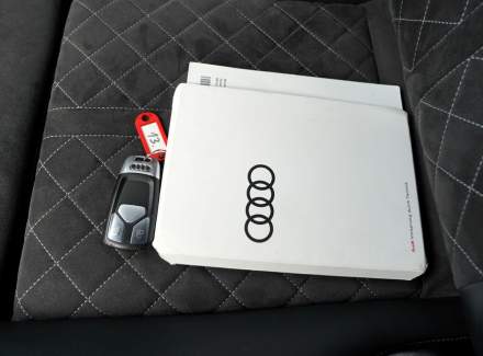 Audi - RS 5