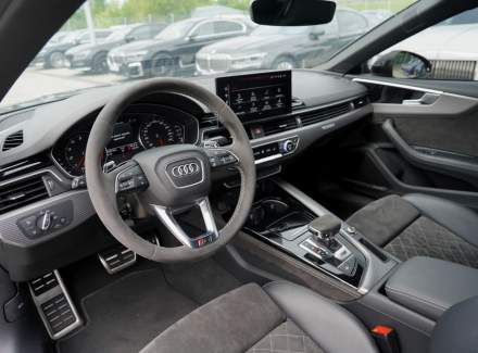 Audi - RS 5