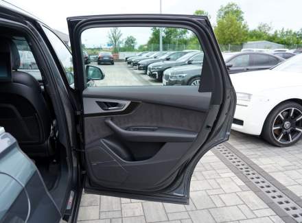 Audi - SQ7
