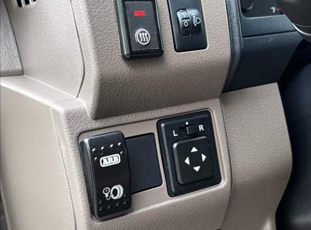 Toyota - Land Cruiser