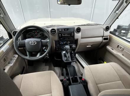 Toyota - Land Cruiser