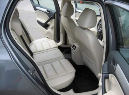 Volkswagen - Golf