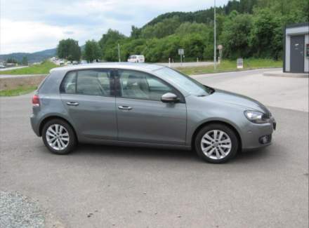 Volkswagen - Golf