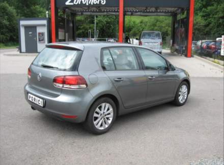Volkswagen - Golf