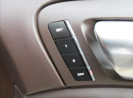 Porsche - Cayenne
