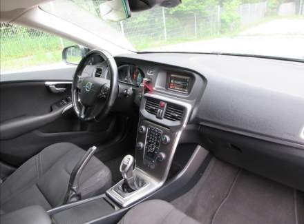 Volvo - V40