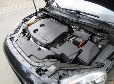 Volvo - V40