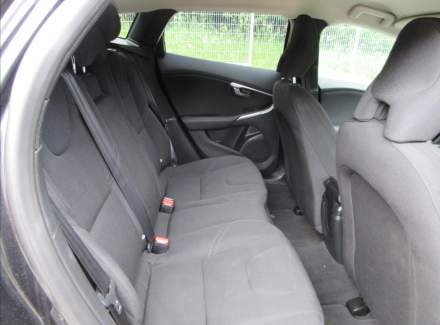 Volvo - V40