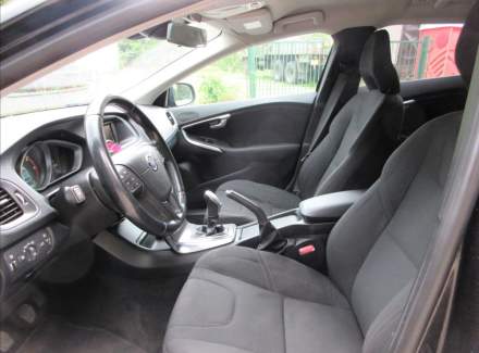Volvo - V40