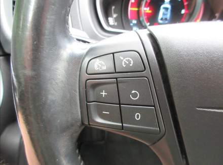 Volvo - V40