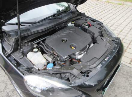 Volvo - V40