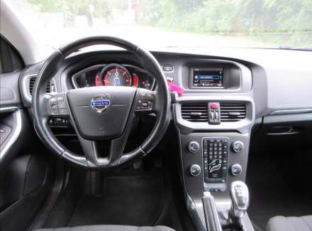 Volvo - V40