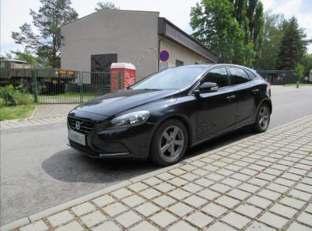 Volvo - V40