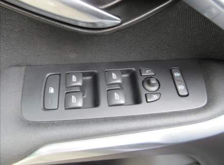 Volvo - V40