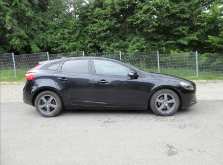 Volvo - V40