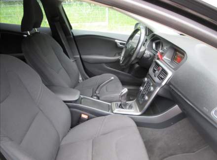 Volvo - V40