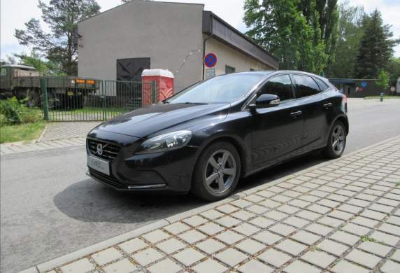 Volvo - V40