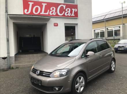 Volkswagen - Golf