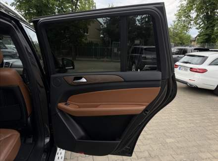 Mercedes-Benz - GLS