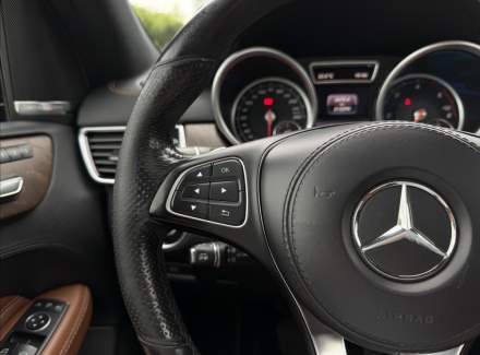 Mercedes-Benz - GLS
