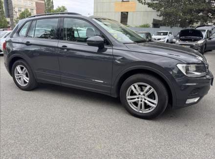 Volkswagen - Tiguan