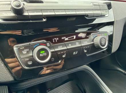 BMW - X1