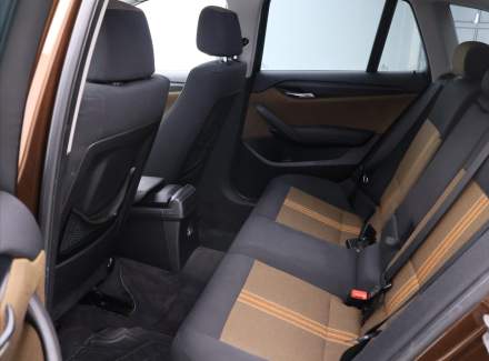 BMW - X1