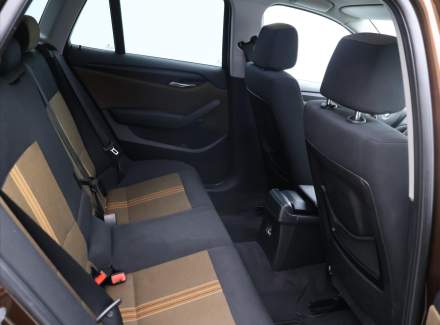 BMW - X1
