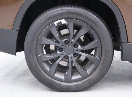 BMW - X1