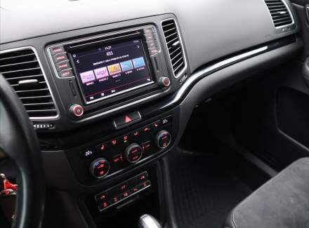 Volkswagen - Sharan