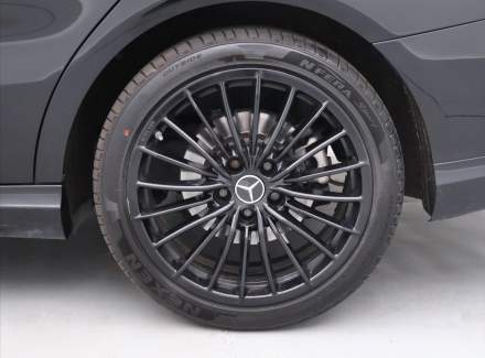 Mercedes-Benz - CLA