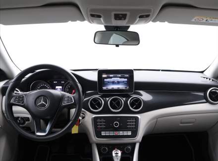 Mercedes-Benz - CLA