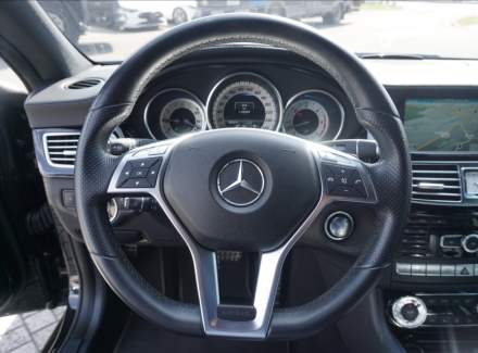 Mercedes-Benz - CLS
