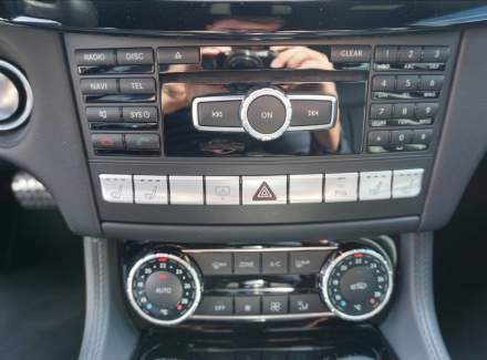 Mercedes-Benz - CLS