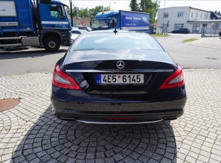 Mercedes-Benz - CLS