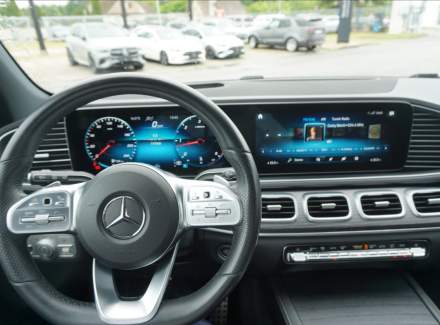 Mercedes-Benz - GLS