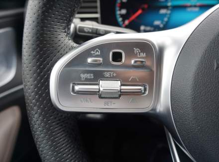 Mercedes-Benz - GLS