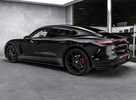 Porsche - Taycan