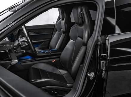 Porsche - Taycan