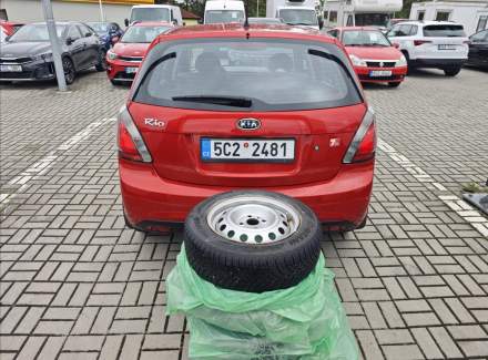 Kia - Rio