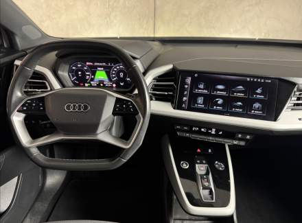 Audi - Q4 e-tron