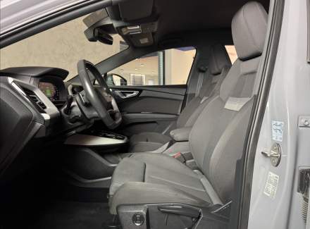 Audi - Q4 e-tron