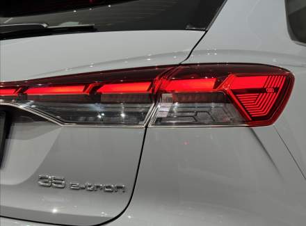 Audi - Q4 e-tron