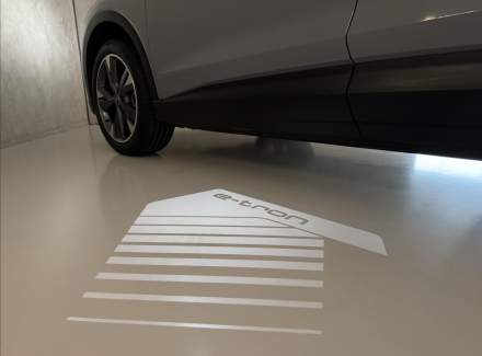 Audi - Q4 e-tron