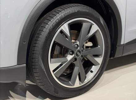 Audi - Q4 e-tron