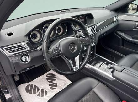 Mercedes-Benz - E-class
