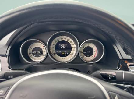 Mercedes-Benz - E-class