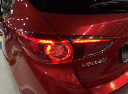 Mazda - 3