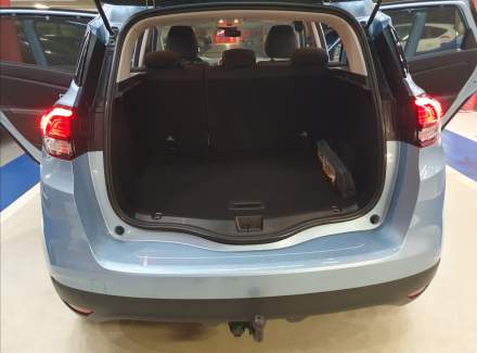 Renault - Scenic