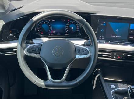 Volkswagen - Golf